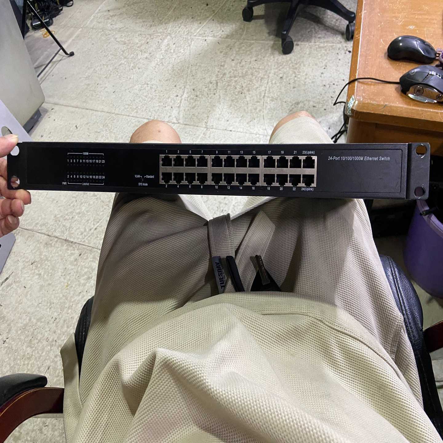 议价TG万网博通S1700-24GV224口