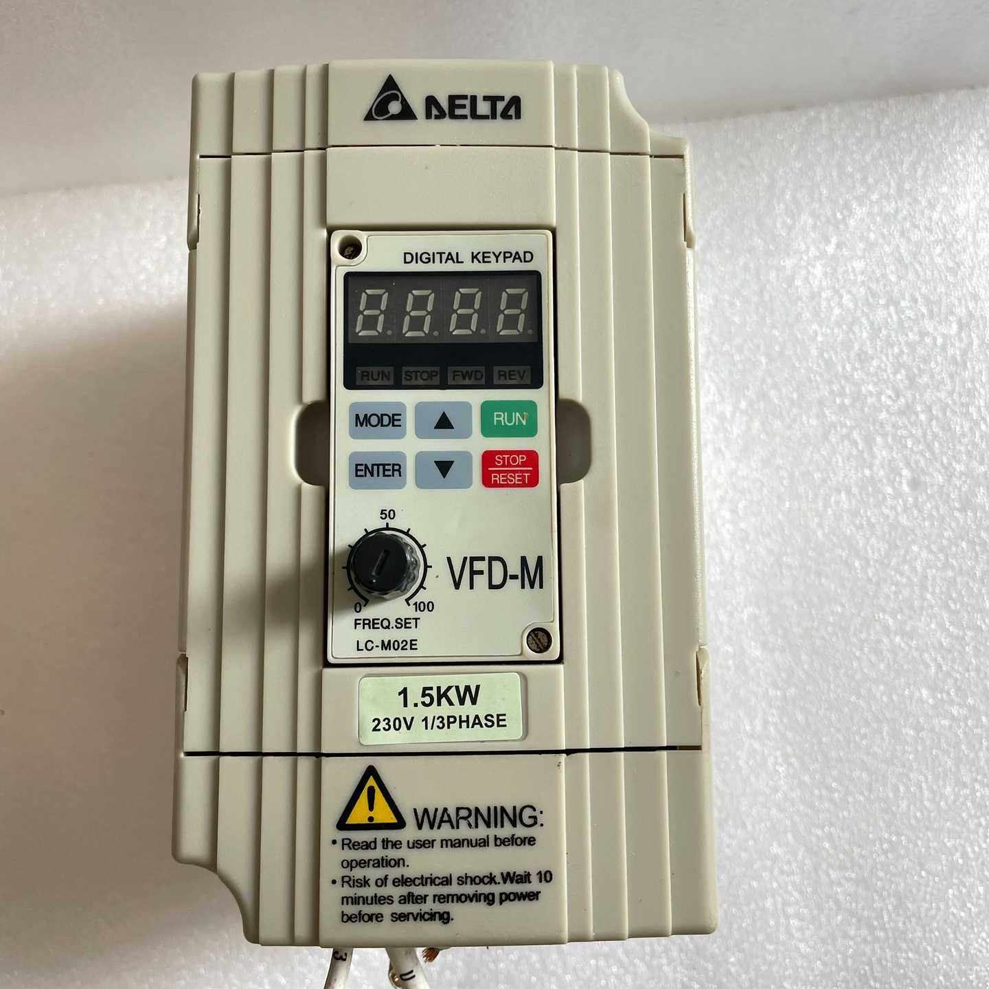 台达变频器VFD015M21A1.5KW220V，实物拍摄-议价