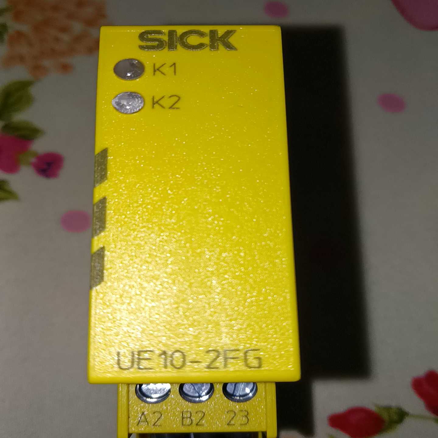 施克SICK安全继电器 安全模块UE10-2FG2D0  U~询价