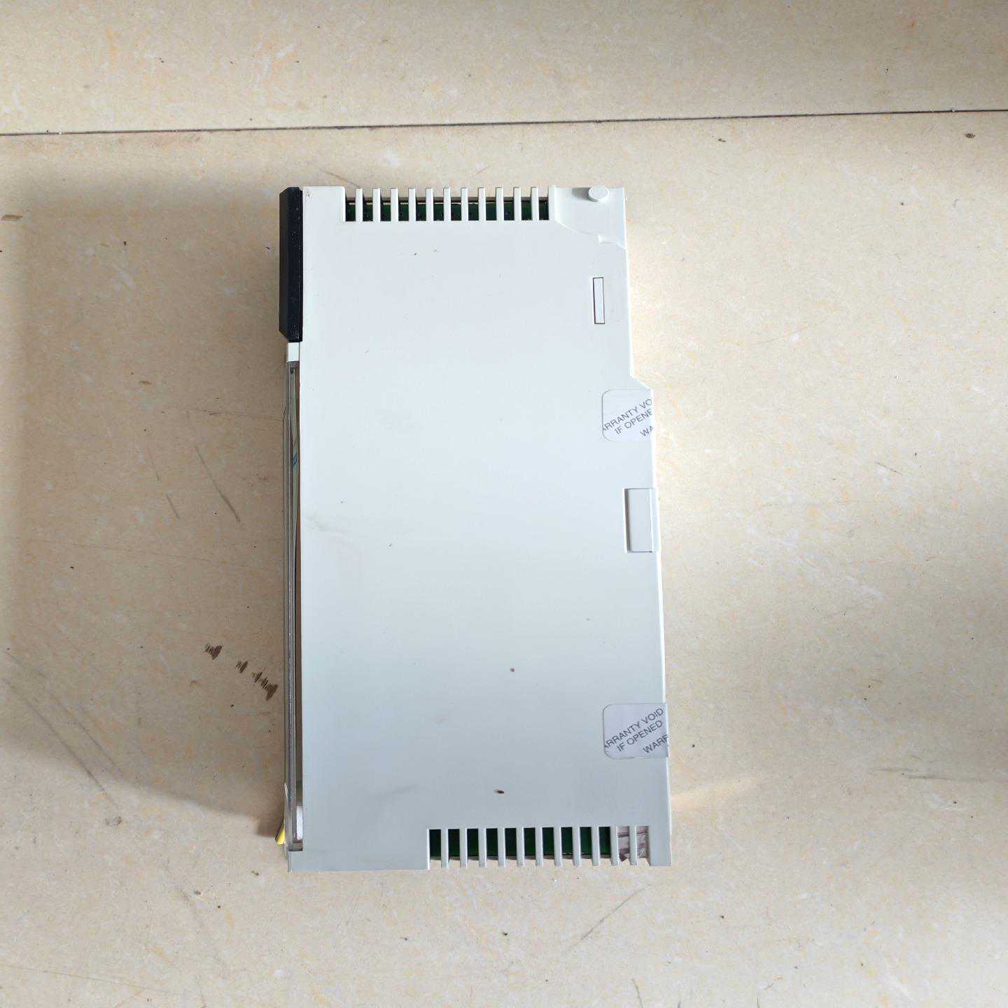 欧姆龙温控表E5CWL-R1P,E5CWL-Q1TC，成色如--议价商品