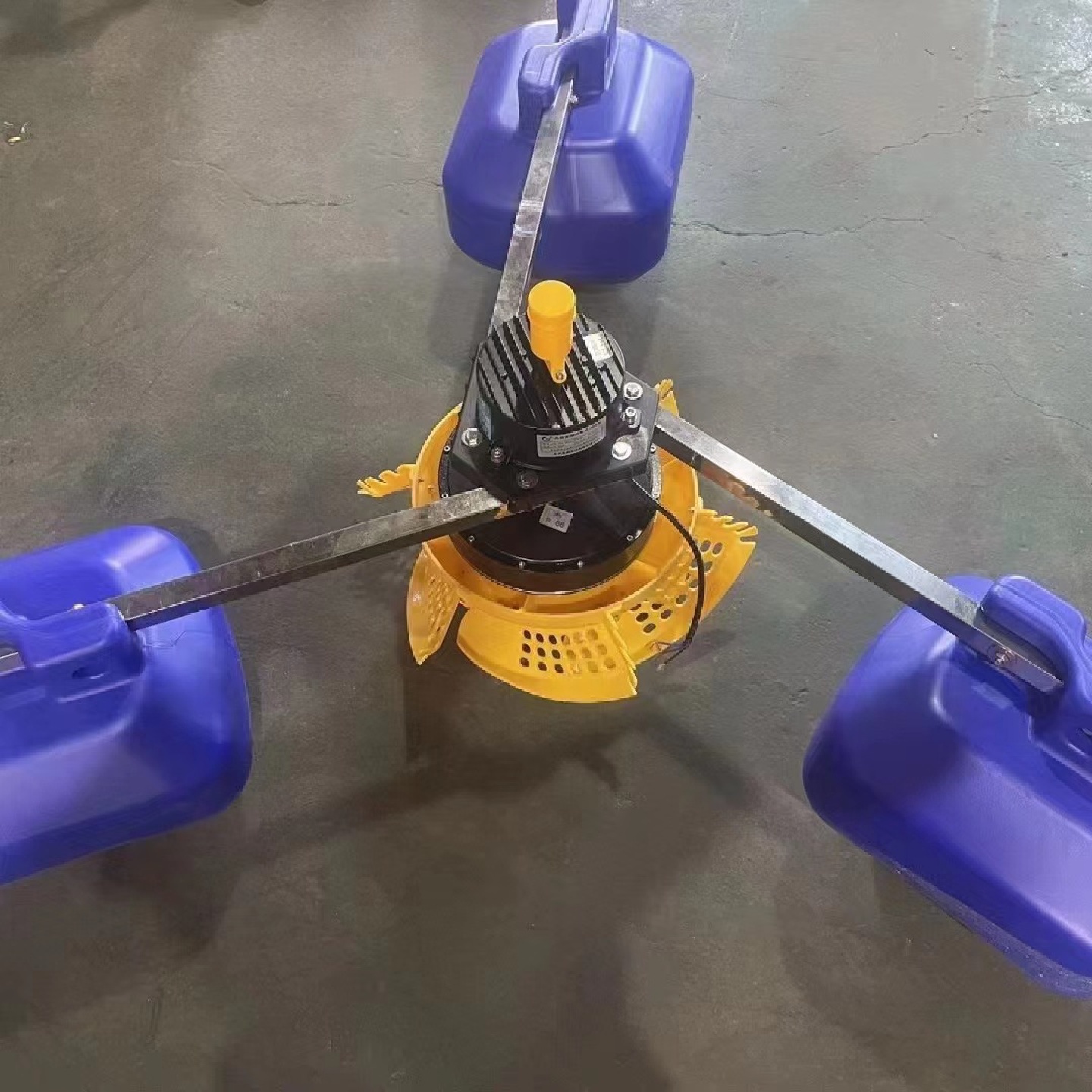 鱼塘南北对虾永磁变频增氧机三浮球380V3000瓦变频增氧机
