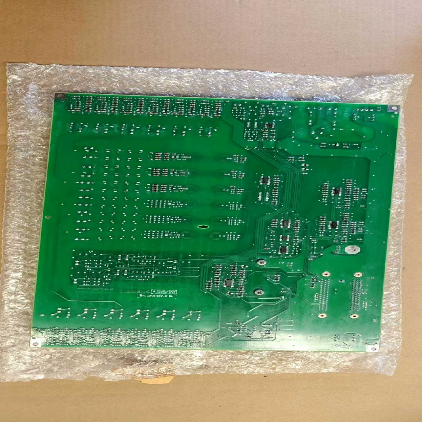 SE7041-8GK85-0LA0 主板~询价