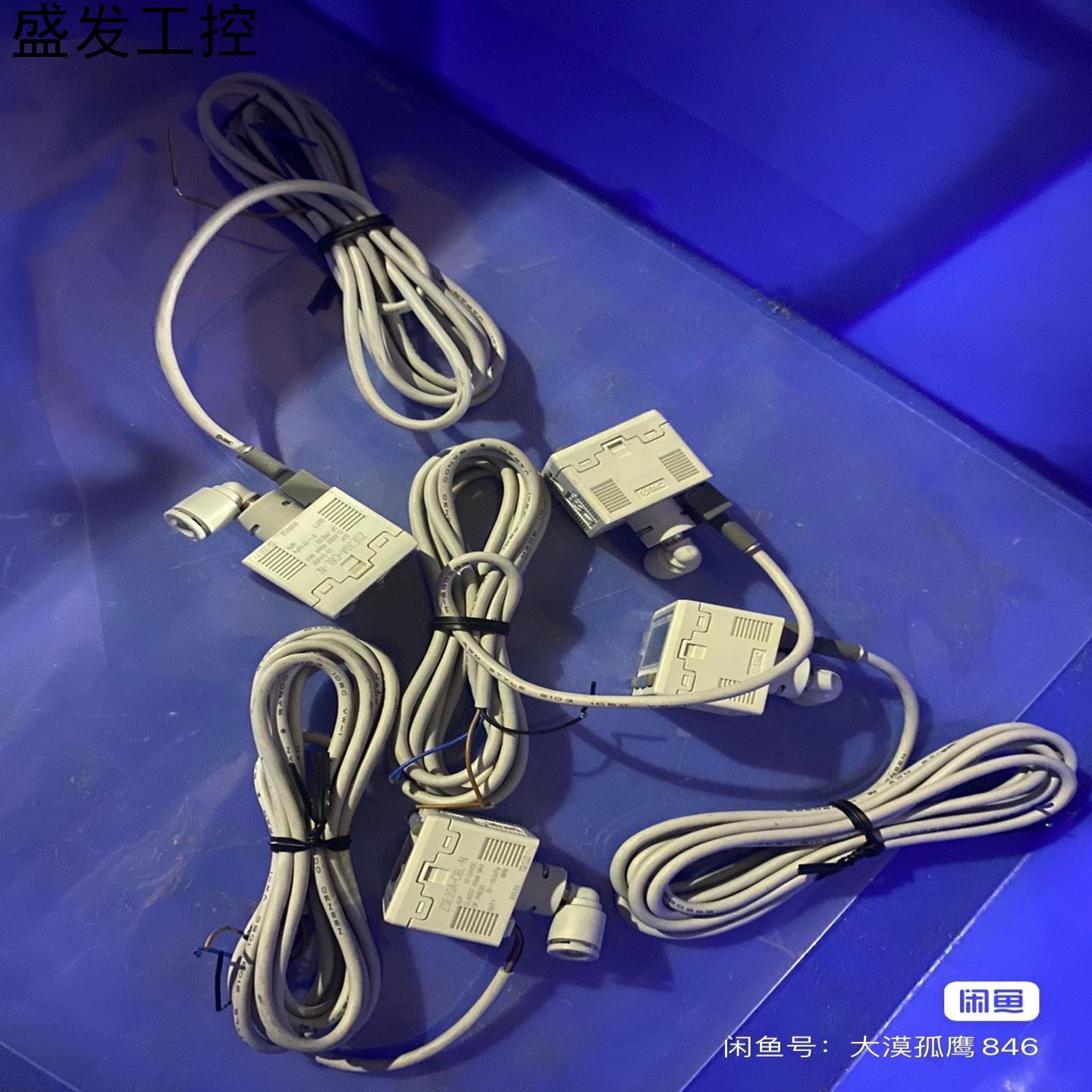 全新无包装313SMC数显压力开关ZSE30A-C6L议价产品