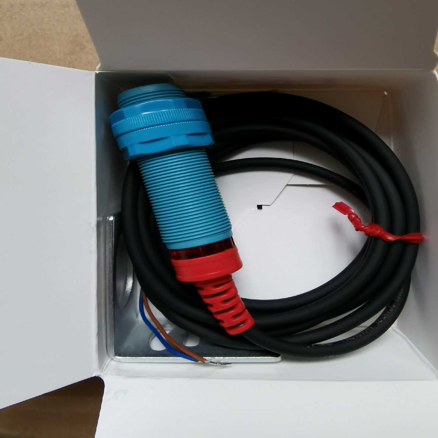 售前询价议价嘉准F&C电容式接近开关FKC1810-N保全新原装正品