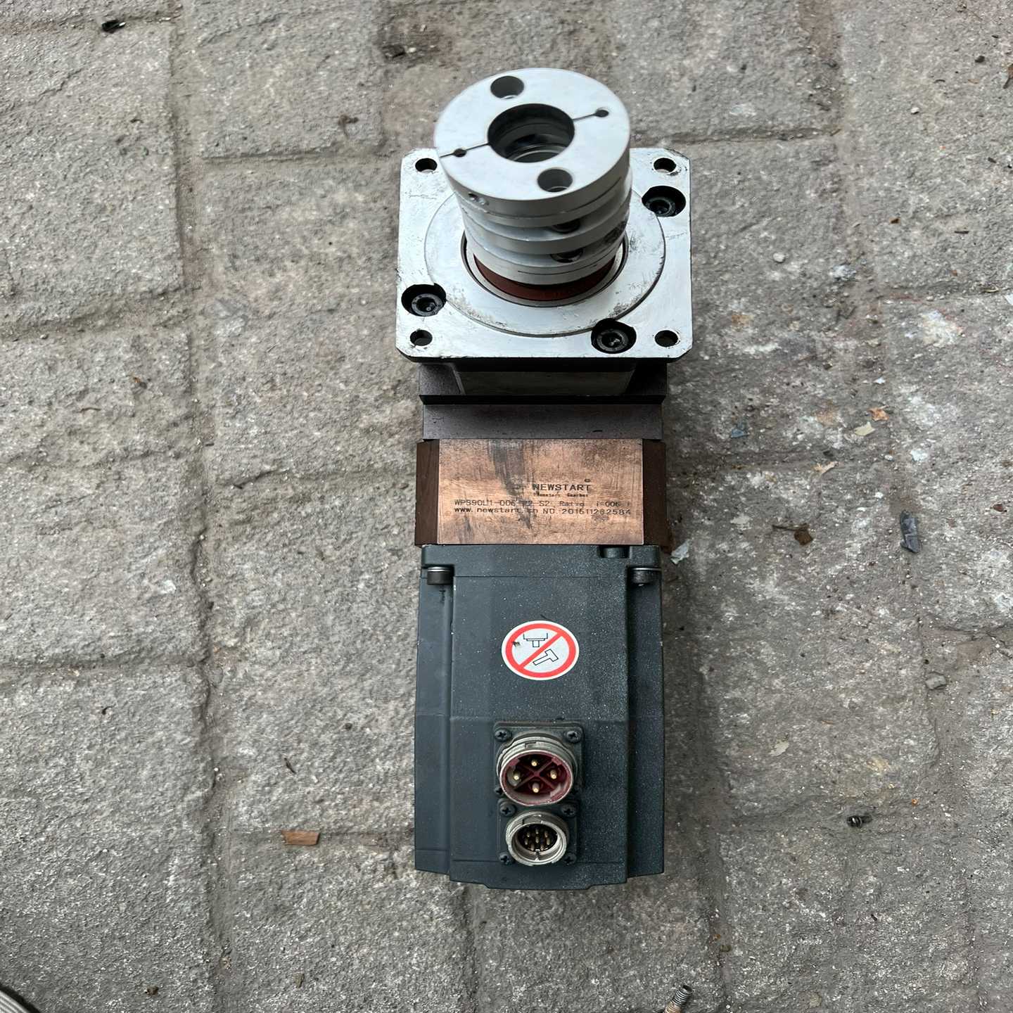 西门子1FL6042-1AF61-0AA1伺服电机带NE--议价商品