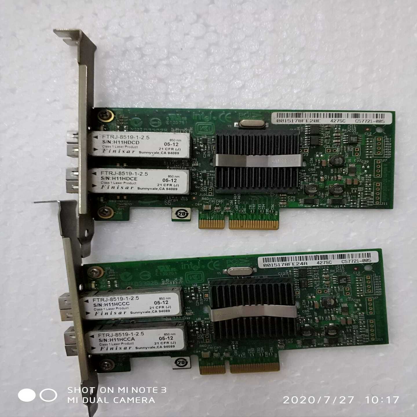 双口千兆光纤口PCI-E接口多模网卡千兆多模的,上面自带千兆--议