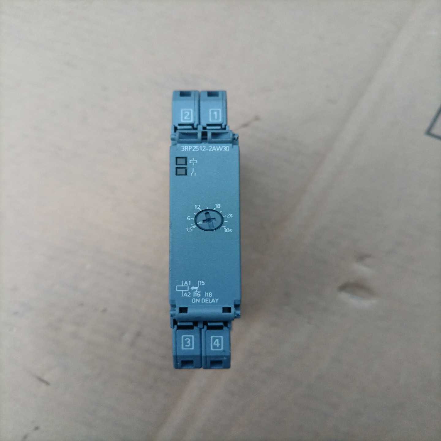 时间继电器3RP2512-2AW30，件询价