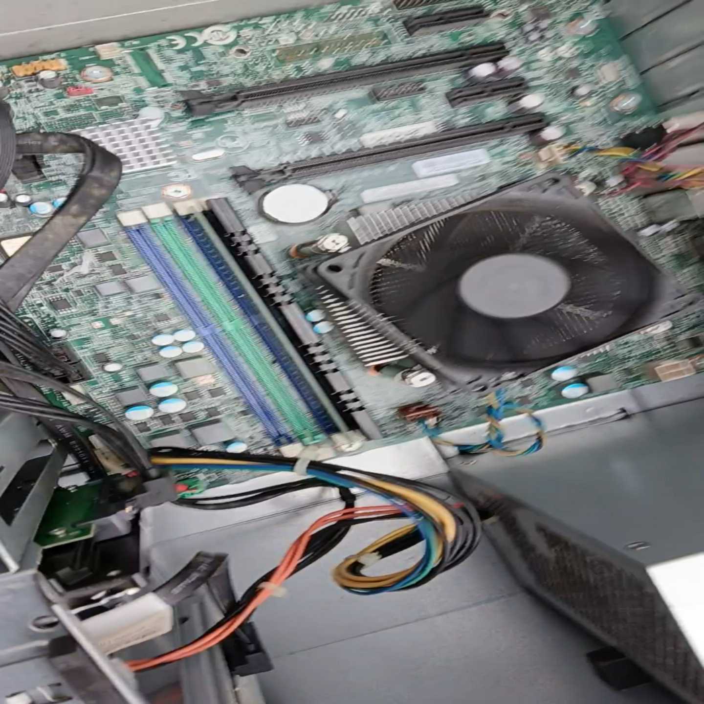 联想塔式服务器TS250主机整机两条8G内存--议价商品