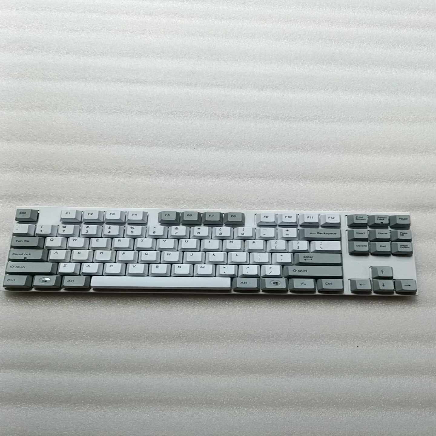 Varmilo阿米洛VB87M蓝牙机械键盘功能使用正常--议价商品