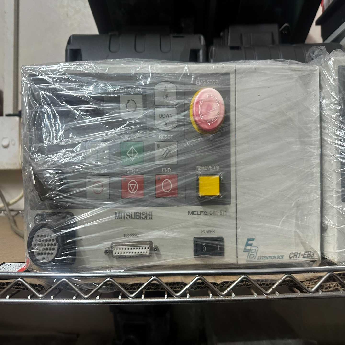 三菱机器人控制器CR1-571--议价商品