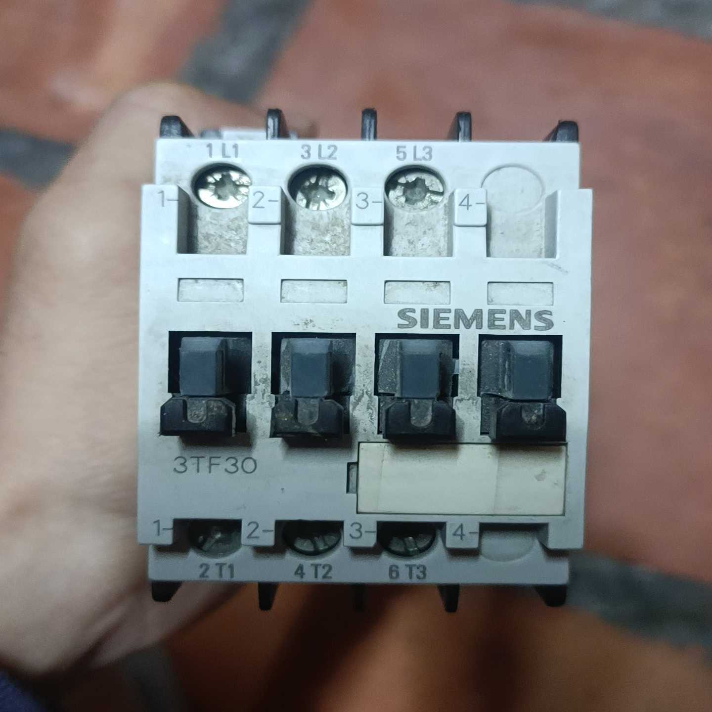 询价西门子3TF30 00-1X直流110VDC线圈接触器。九成议价