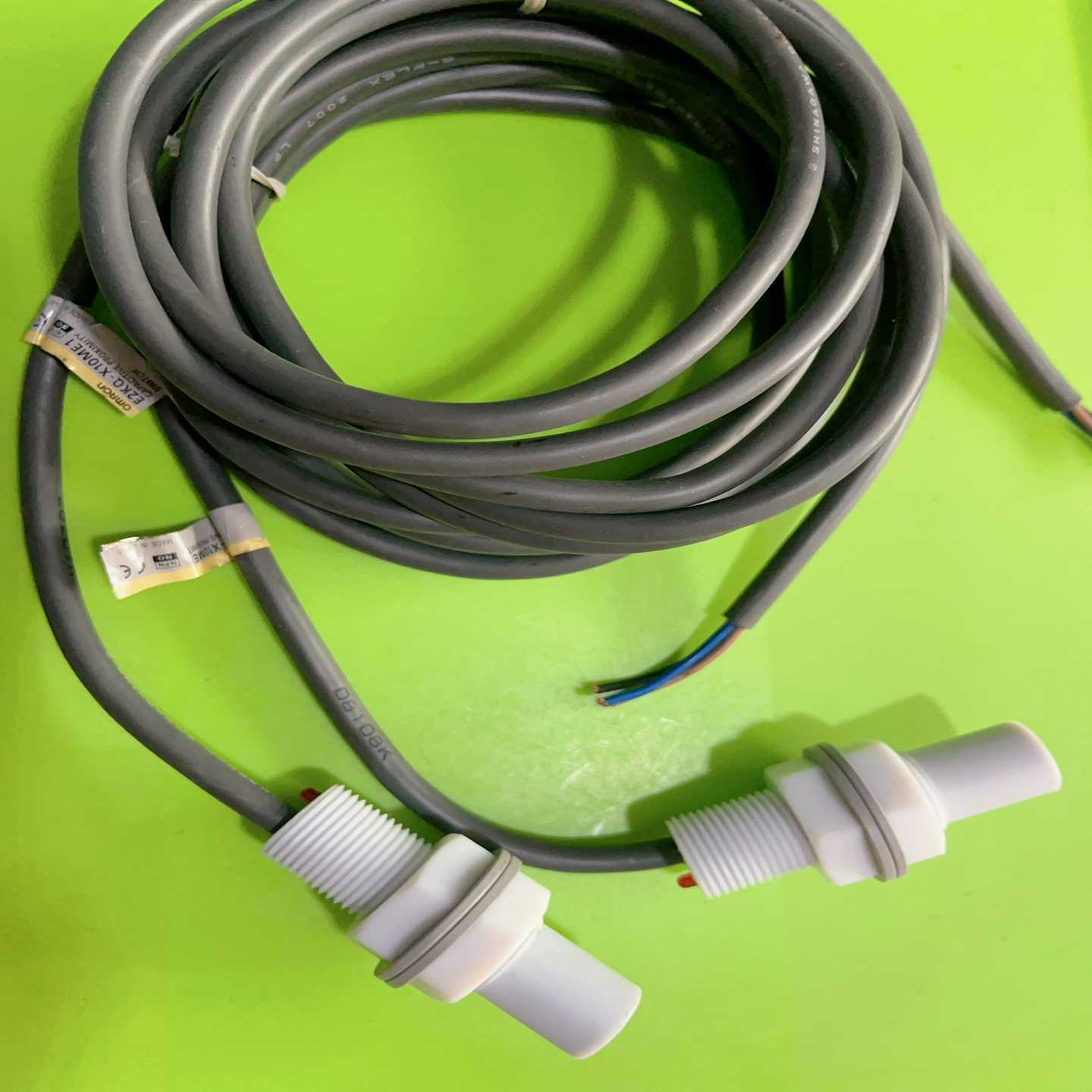 耐腐蚀电容式接近开关E2FQ-X10ME1成询价