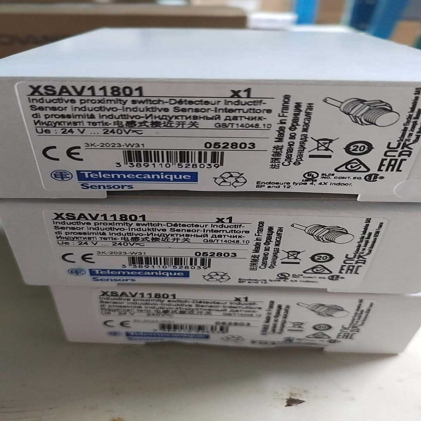 施耐德接近开关XSAV11801单价--议价商品