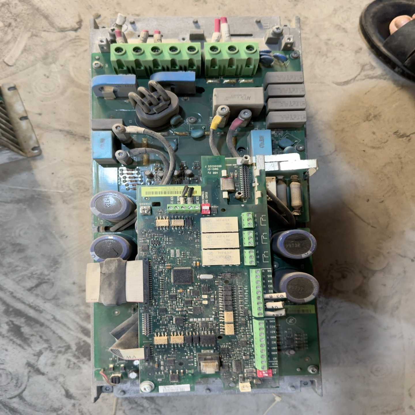 咨询-15kw,380vabb变频器acs510-01-031a