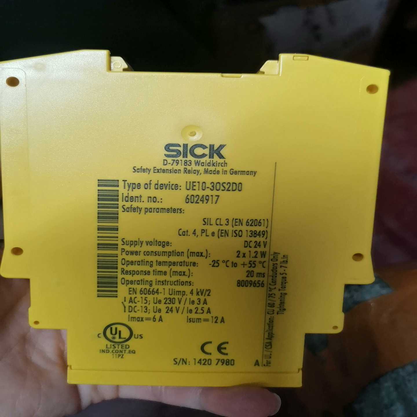 SICK施克安全继电器，型号UE10-30S2D0，德国原装--议价商品