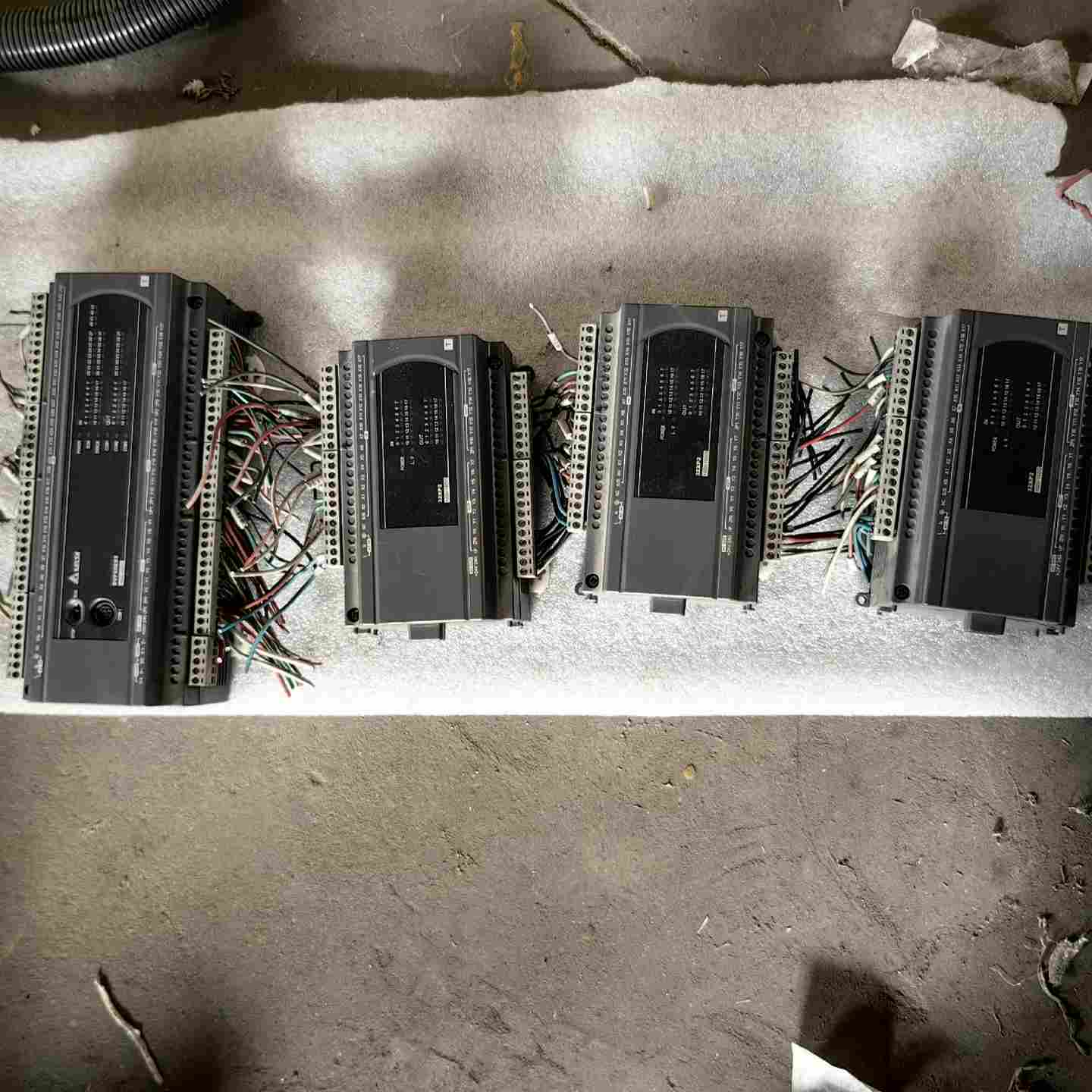 议价台达PLC,DEVP60ES200T,一台。刚拆机下来DVP3现货/维修