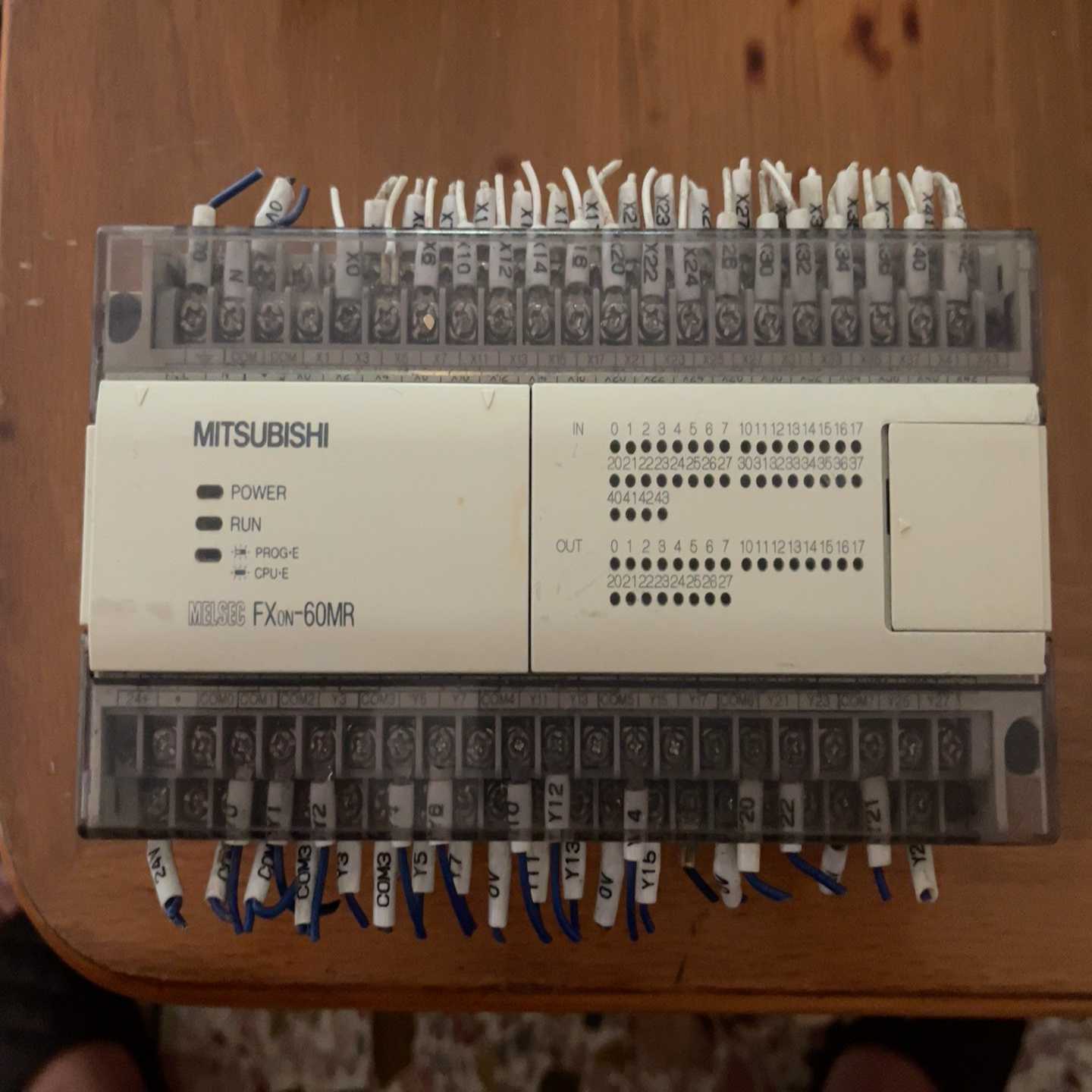 原装三菱拆机，型号FX0N-60MR-001实图拍摄，低价转--议价商品