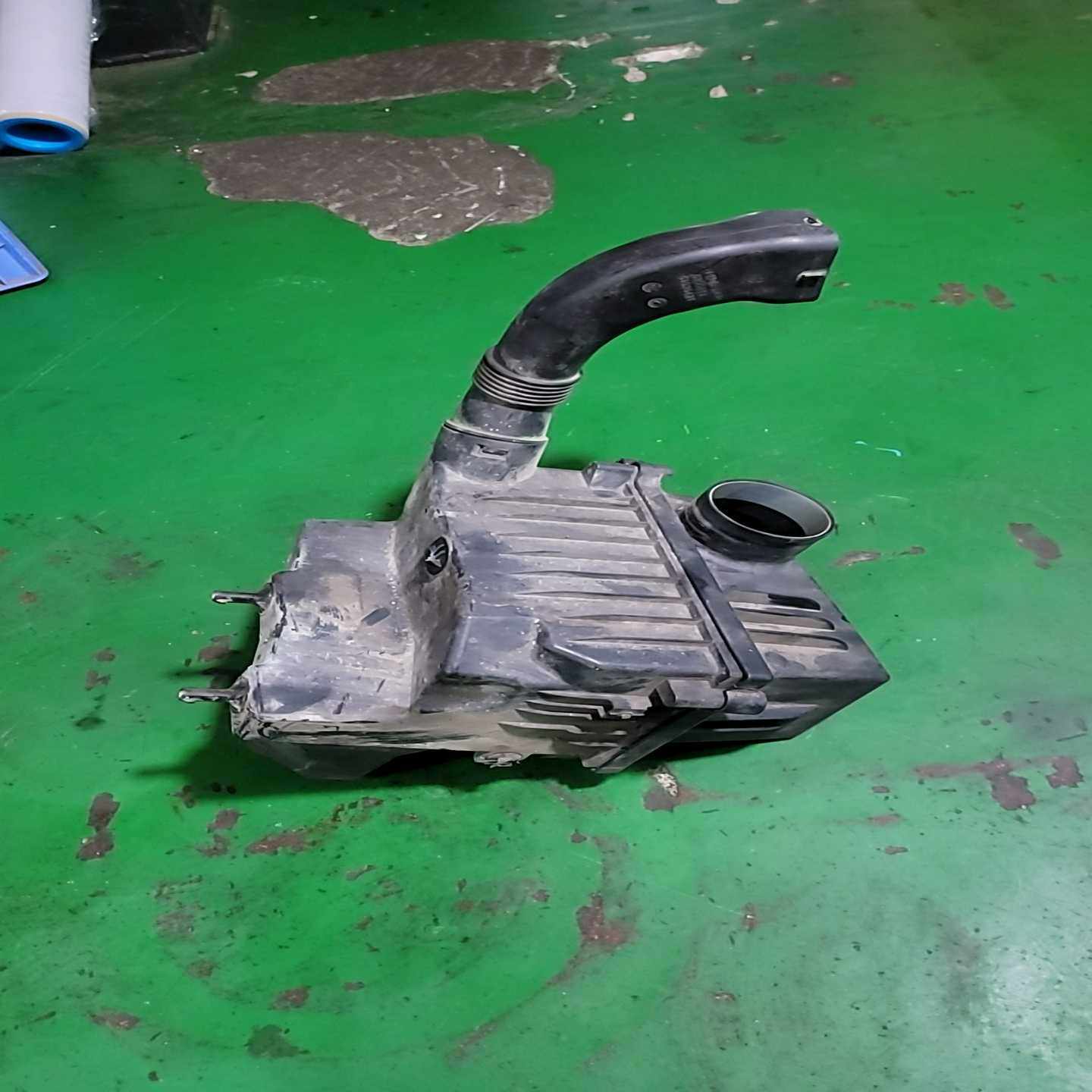 菲亚特菲翔空气滤芯盒，标价就是卖价。12年款式1.4T自动档--议价