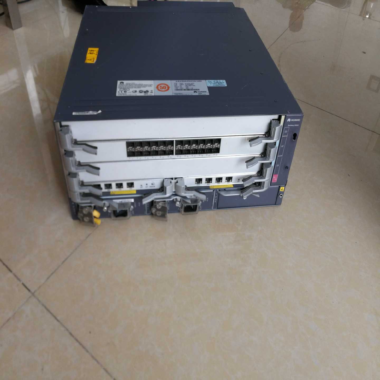 询价华为S9303交换机，电源可选配直流交流，业务板卡可选配