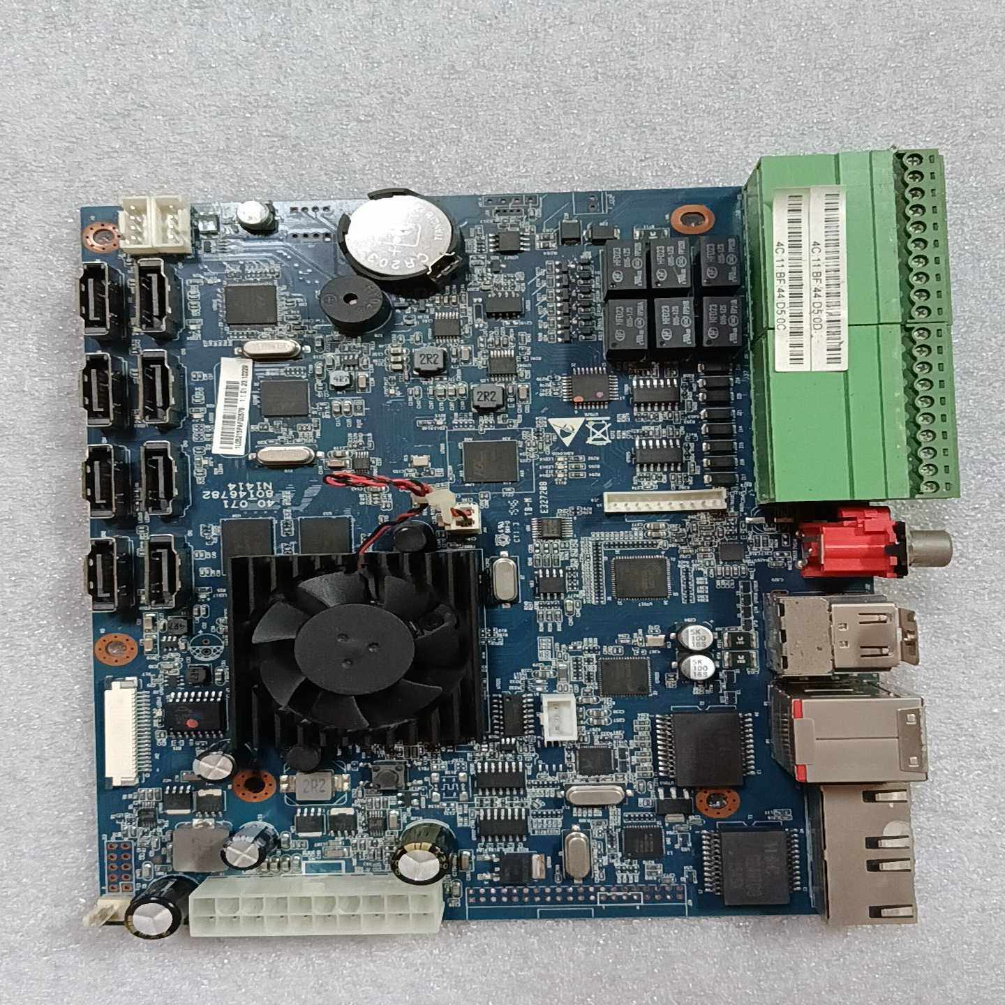 大华网络硬盘录像机NVR4832-4K--议价商品