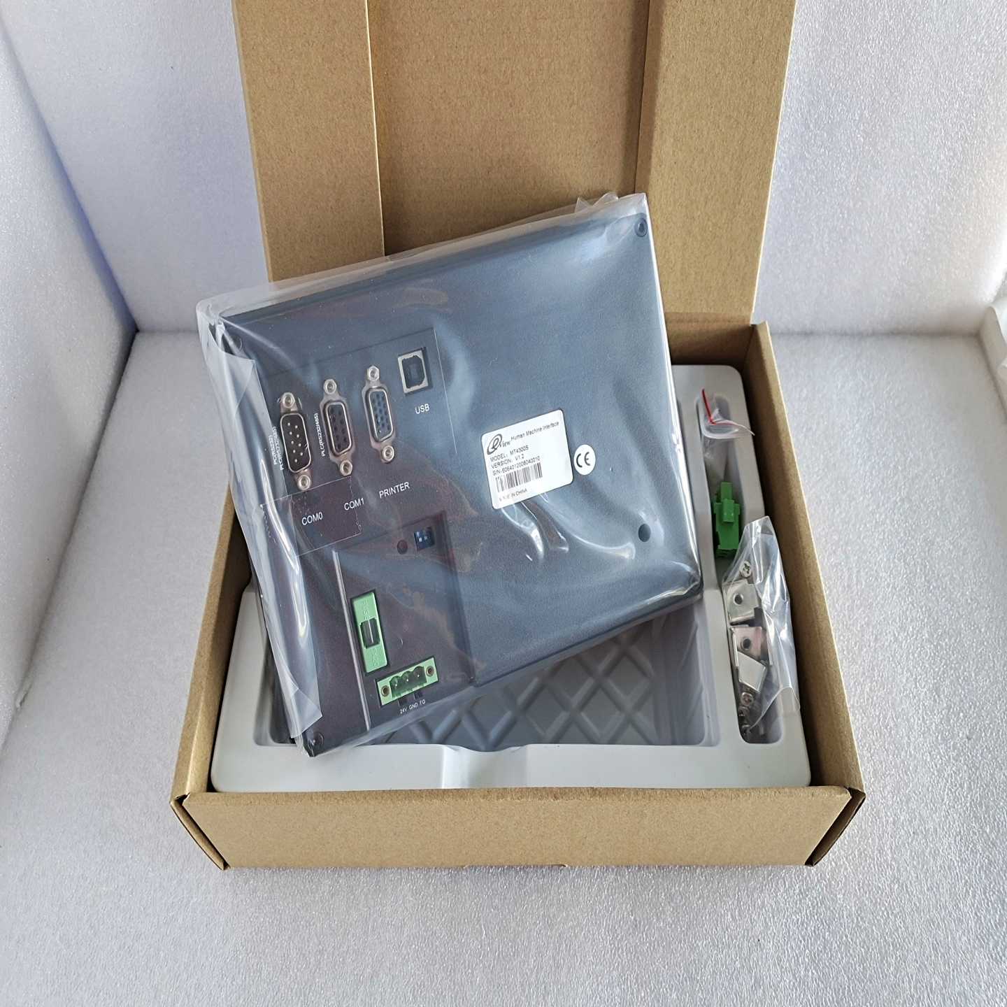 【议价】步科5.6寸MT4300S触摸屏，成色如图，带包装，功能适用