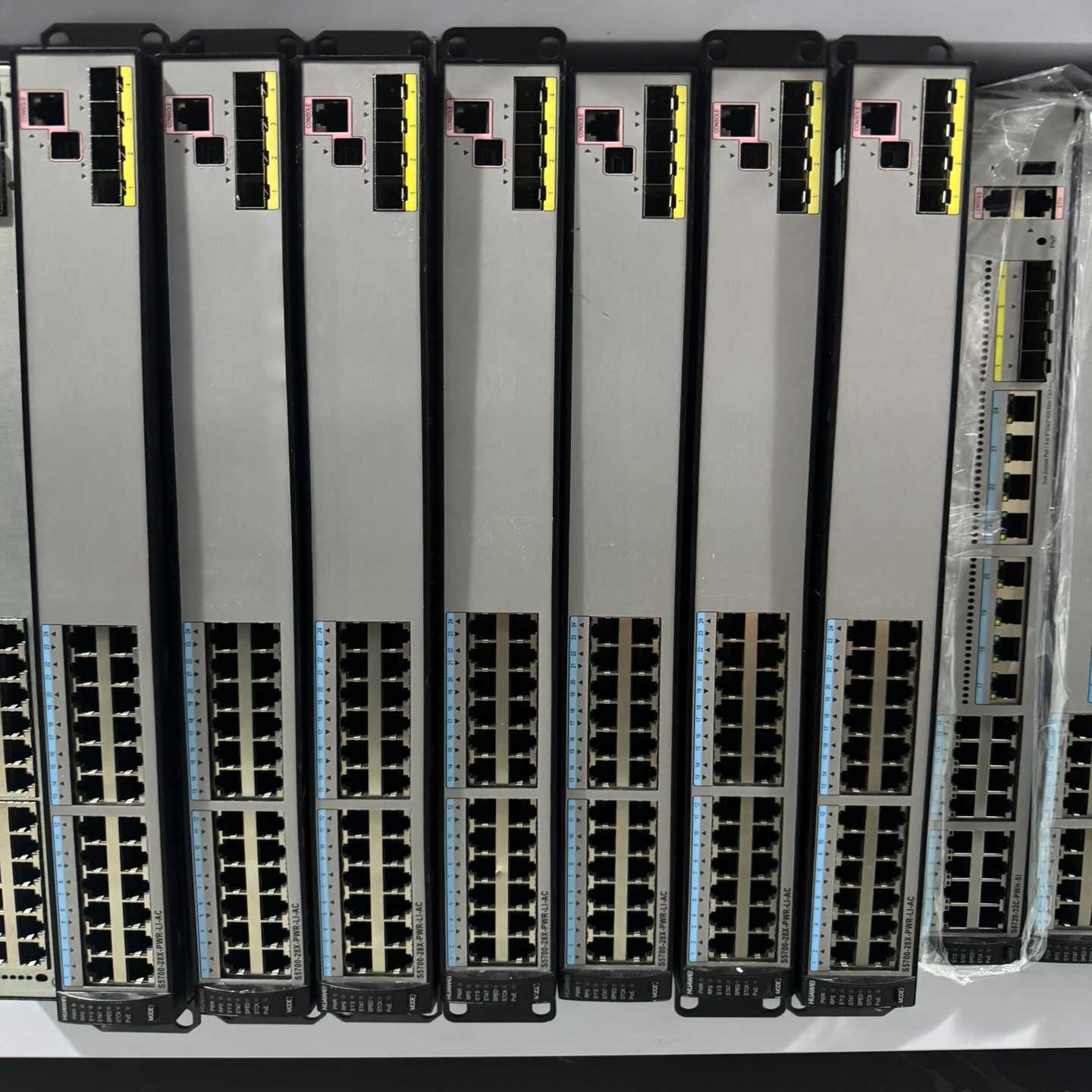 询价华为S5700-28X-PWR-LI-AC万兆交换机