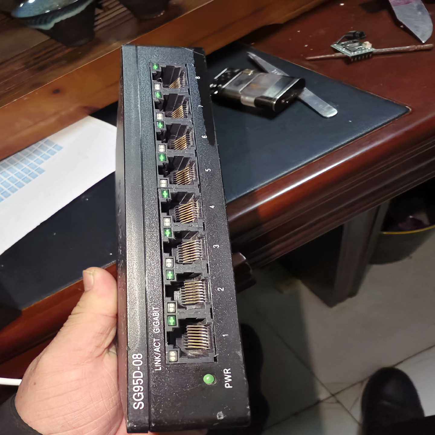 思科8口全千兆交换机SG95D-08-议价