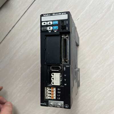 sankyo三协伺服驱动器 DA22411一个 400w ，~询价