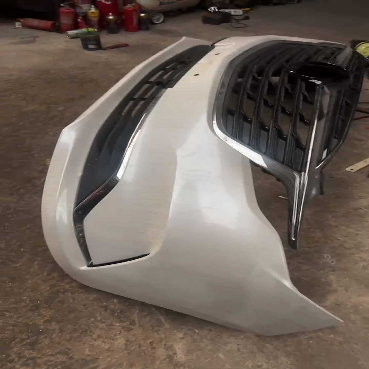 别克GL8新GL8GL8ESGL8653T原厂下线保险杠--议价商品