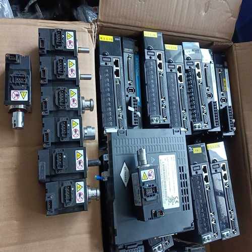 汇川50瓦电机MSIH1-05B30CB-A330Z{议价}