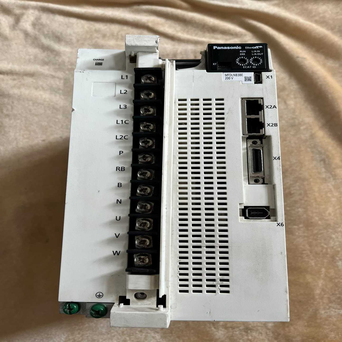 （议价）MFDLNB3BE22年总线5.0KW驱动器实物图拍