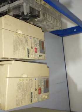 安川V70.75KW变频器CIMR-v7AT40P7拆询价