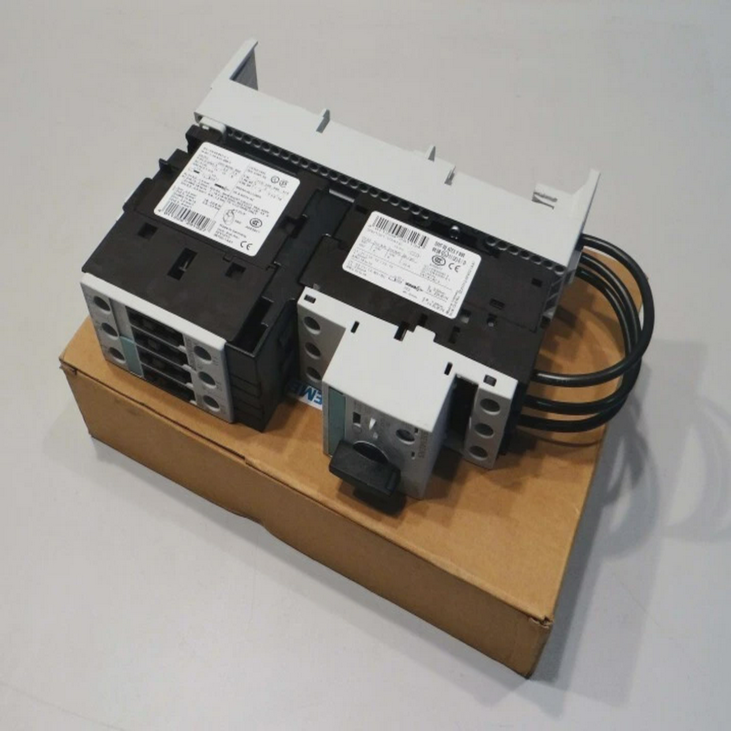 Siemens3RA1120-1GD24-0AP03RA1120-1GD24-0AP0Starterkombi