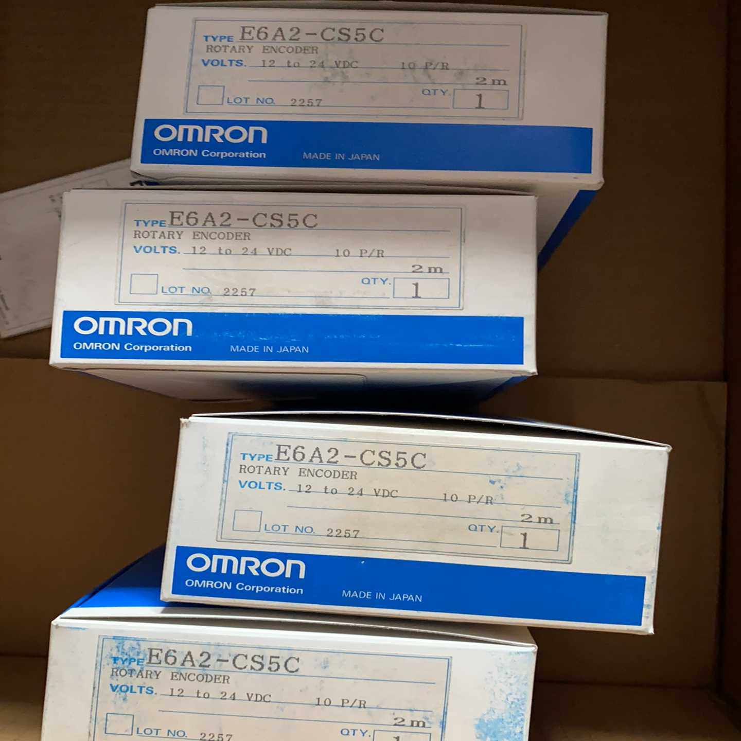 询价全新原装OMRON编码器E6A2-CS5C正品10PR18