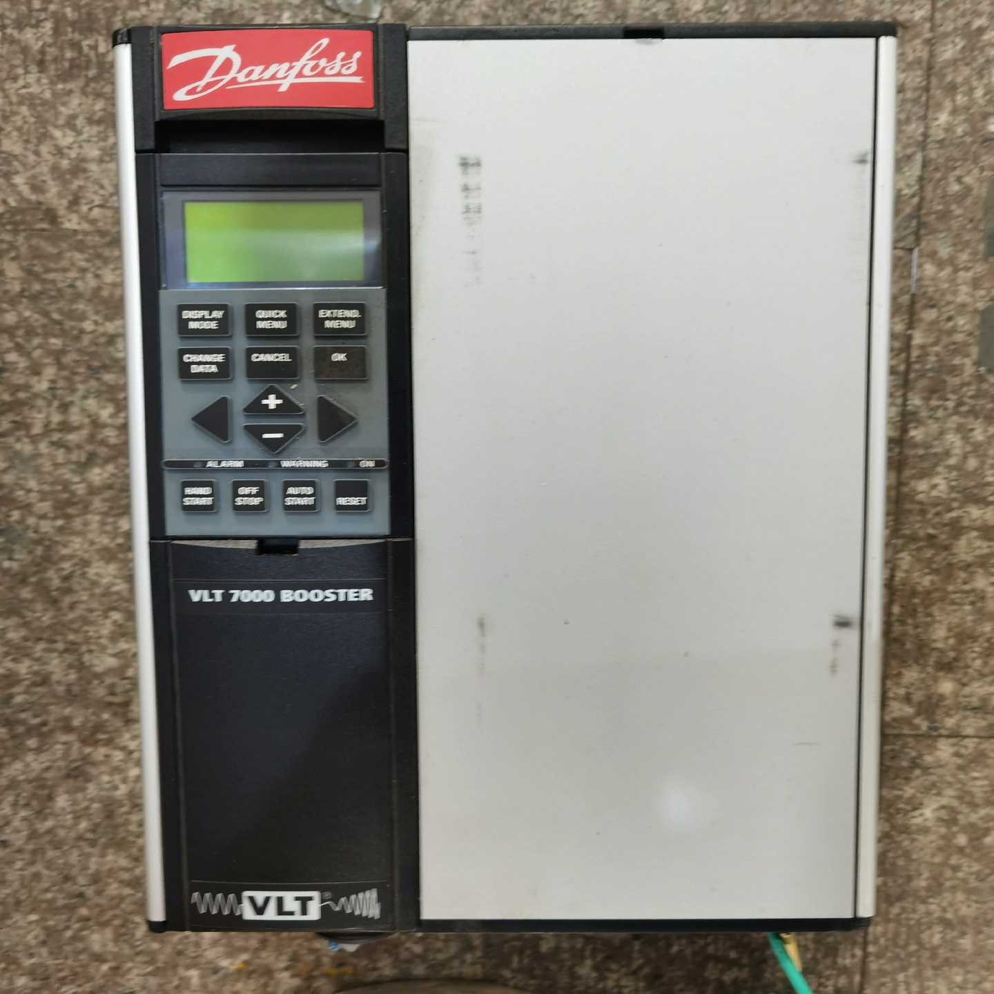 丹佛斯VLT7000变频器VL17011BT4C20STR3--议价商品