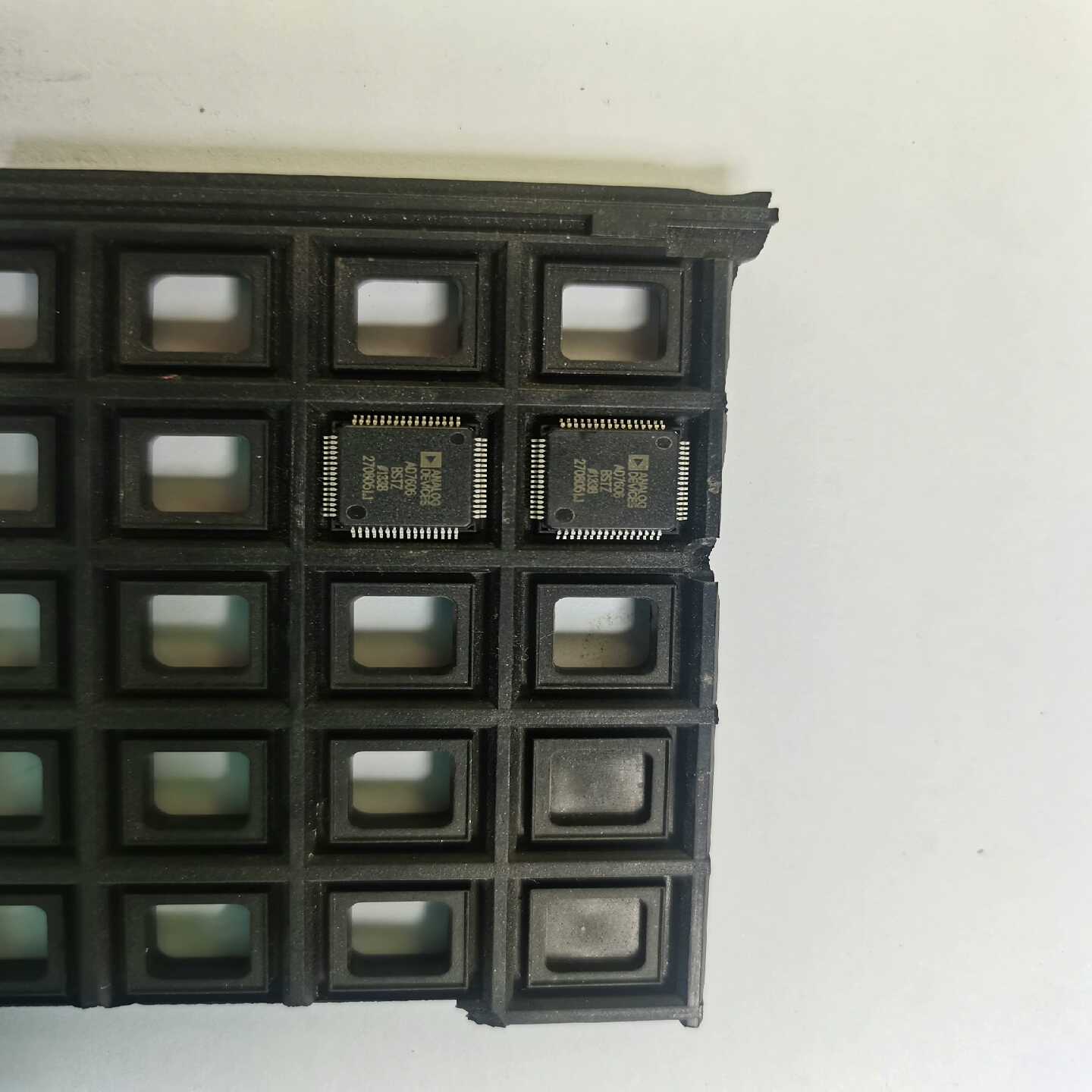 亚德诺AD7606BSTZ模数转换器芯片，。询价