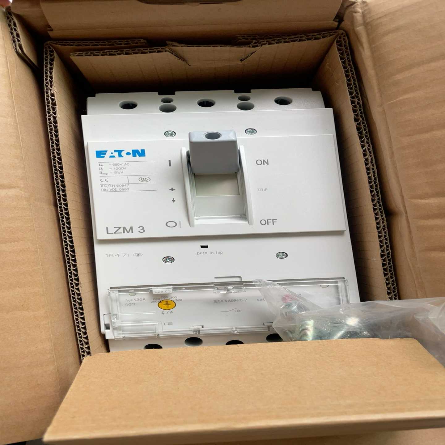 议价全新正品EATON伊顿断路器空气开关LZMC3-A320