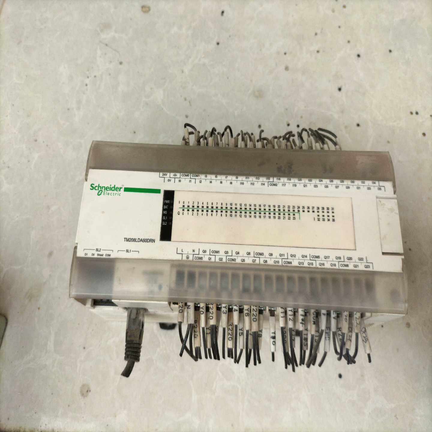 议价施耐德PLCTM208LDA60DRN