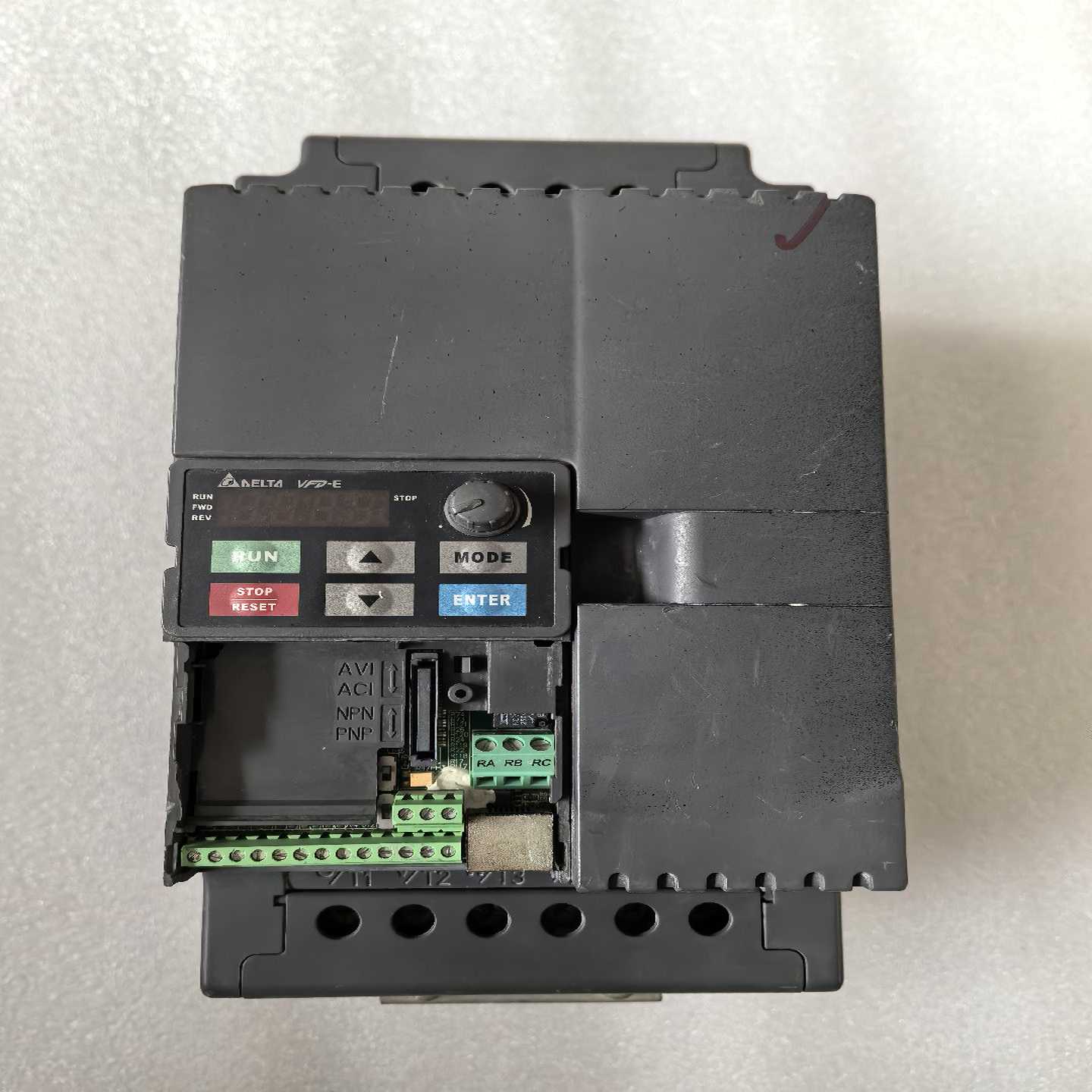 （霸霸电子）VFD110E43A 台达变频器E系列11KW 380V，实