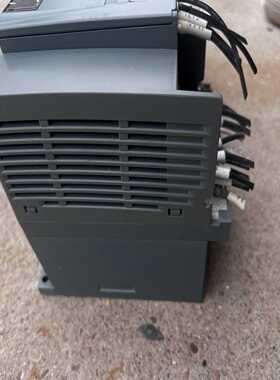 议价施耐德变频器ATV310H037N4A，0.37KW，两台实