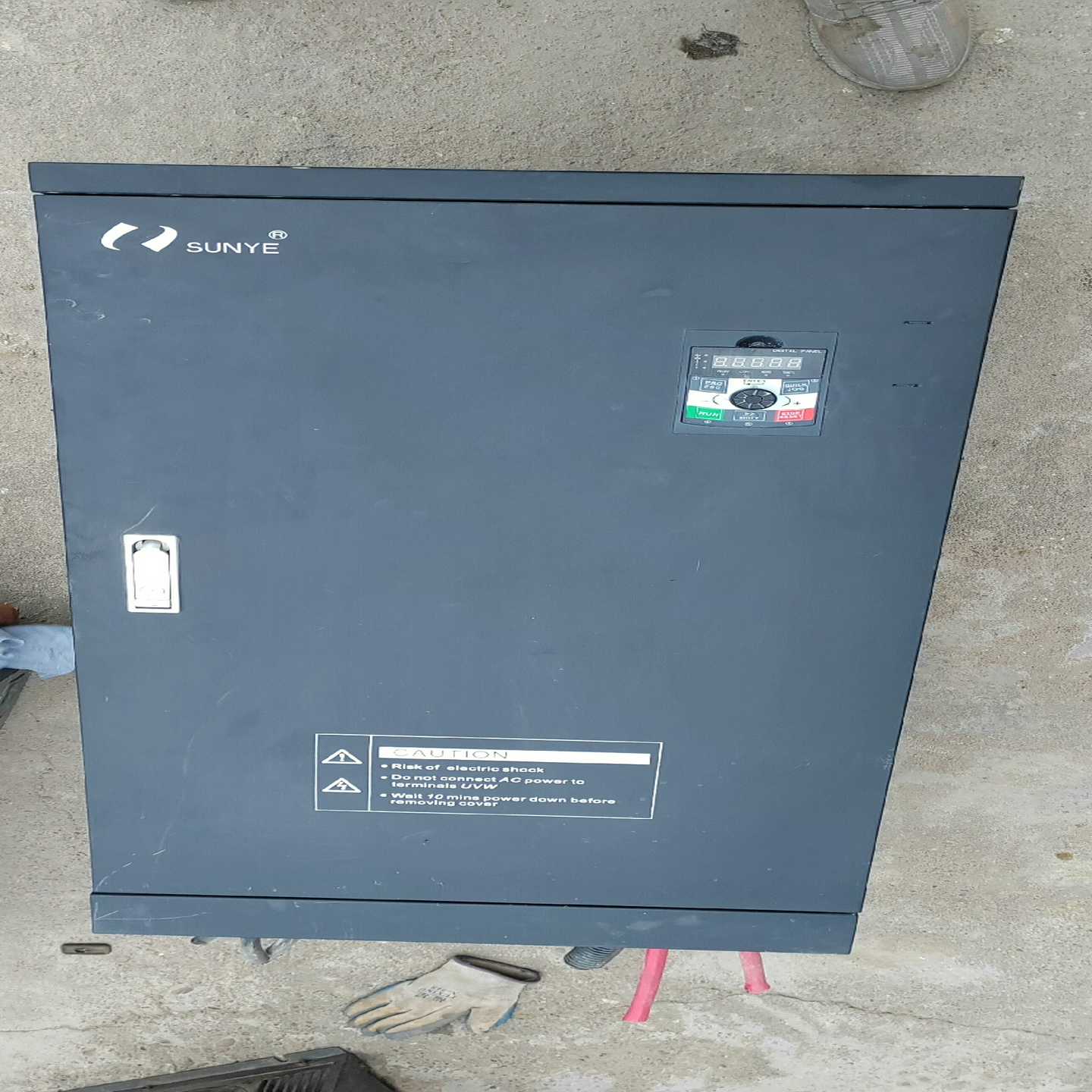 询价球磨机用重载220千瓦日业变频器CM530H-4T220