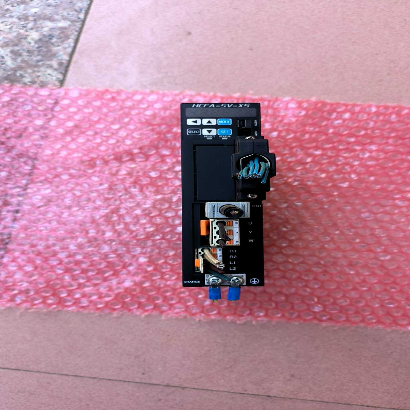 X5DA40A-11禾川/三协伺服驱动器一台，成色如图漂询价