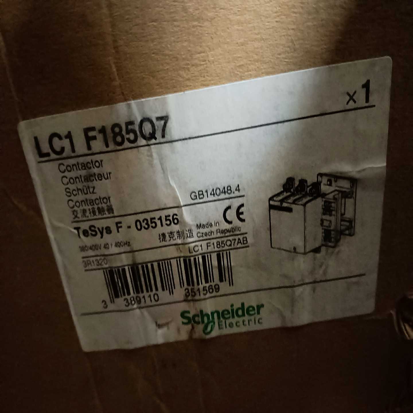 接触器LC1F185Q7 380-400V 捷克~询价