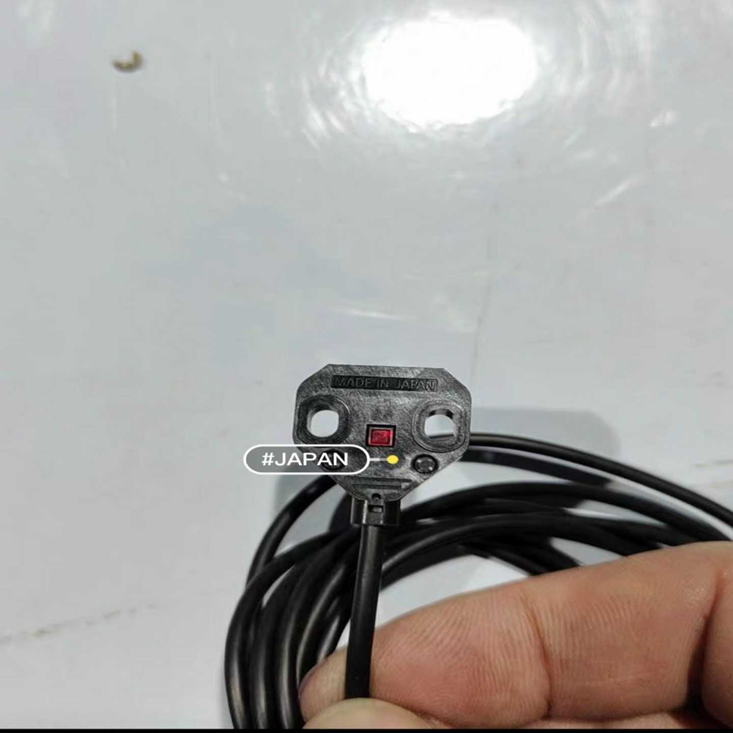 日本原装进口欧姆龙EE-SX871光电开关传感器线长2M-议价