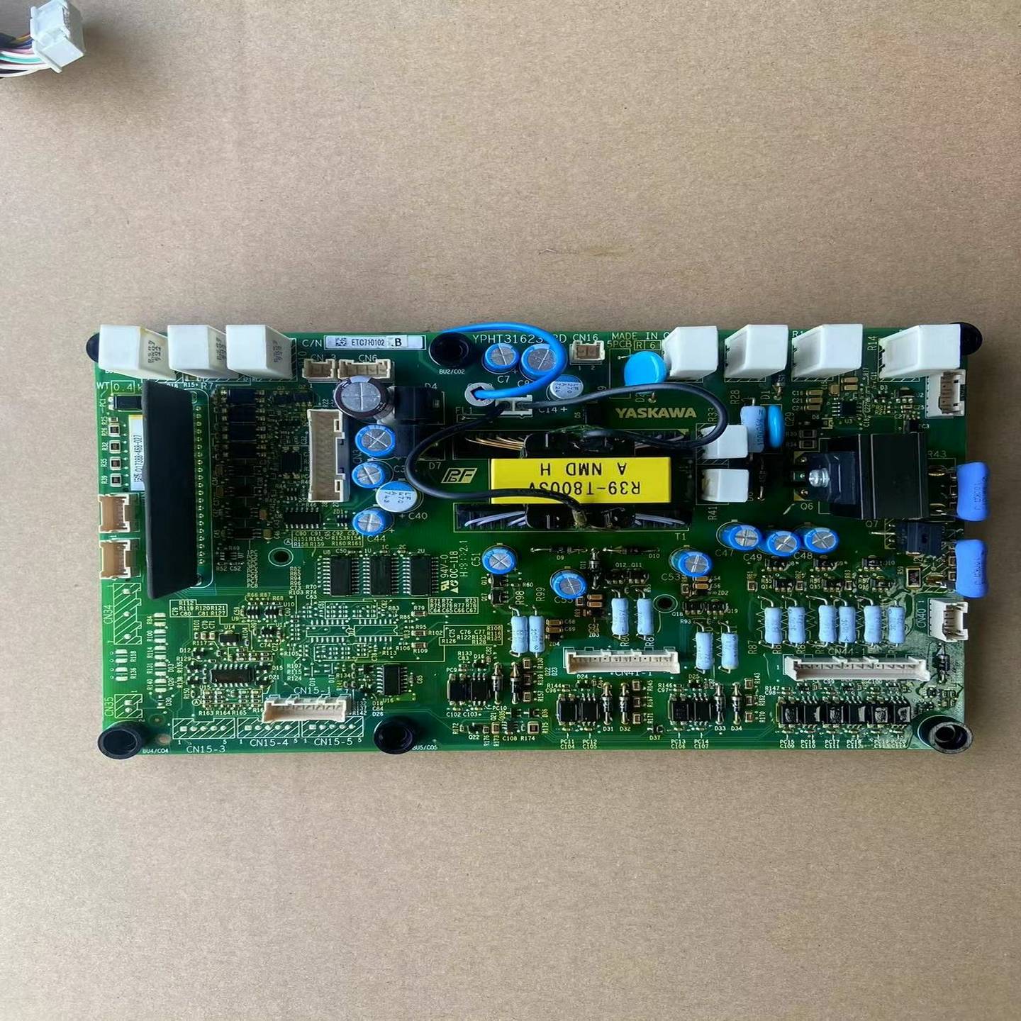 安川变频器驱动板YPHT31623-2D 30KW ~询价