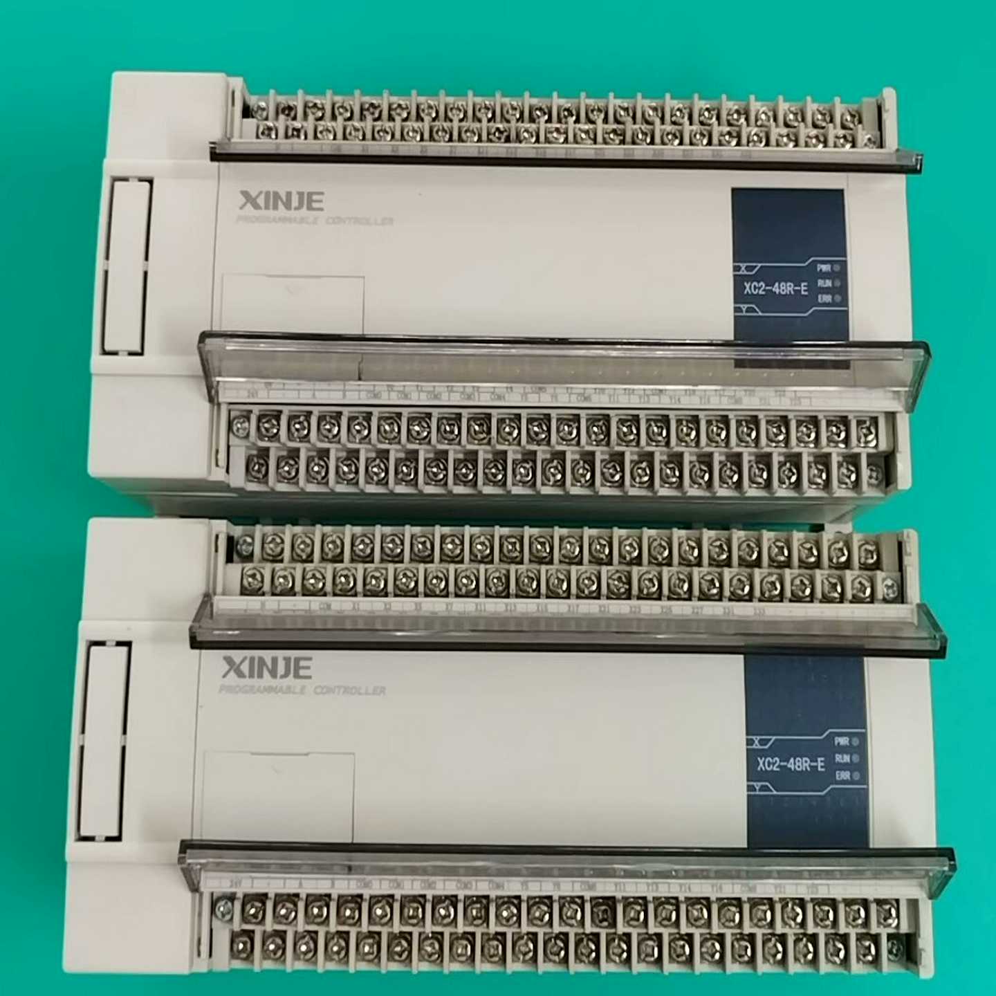 信捷XC2-48R-E，2只，新机成色，实物图。原装正品，功-议价