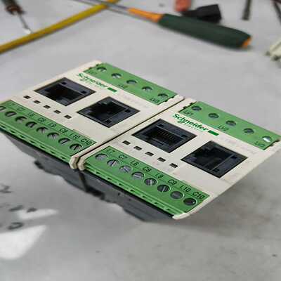 施耐德电动机保护控制器，LTMEV40FM，成色如图，拆机，