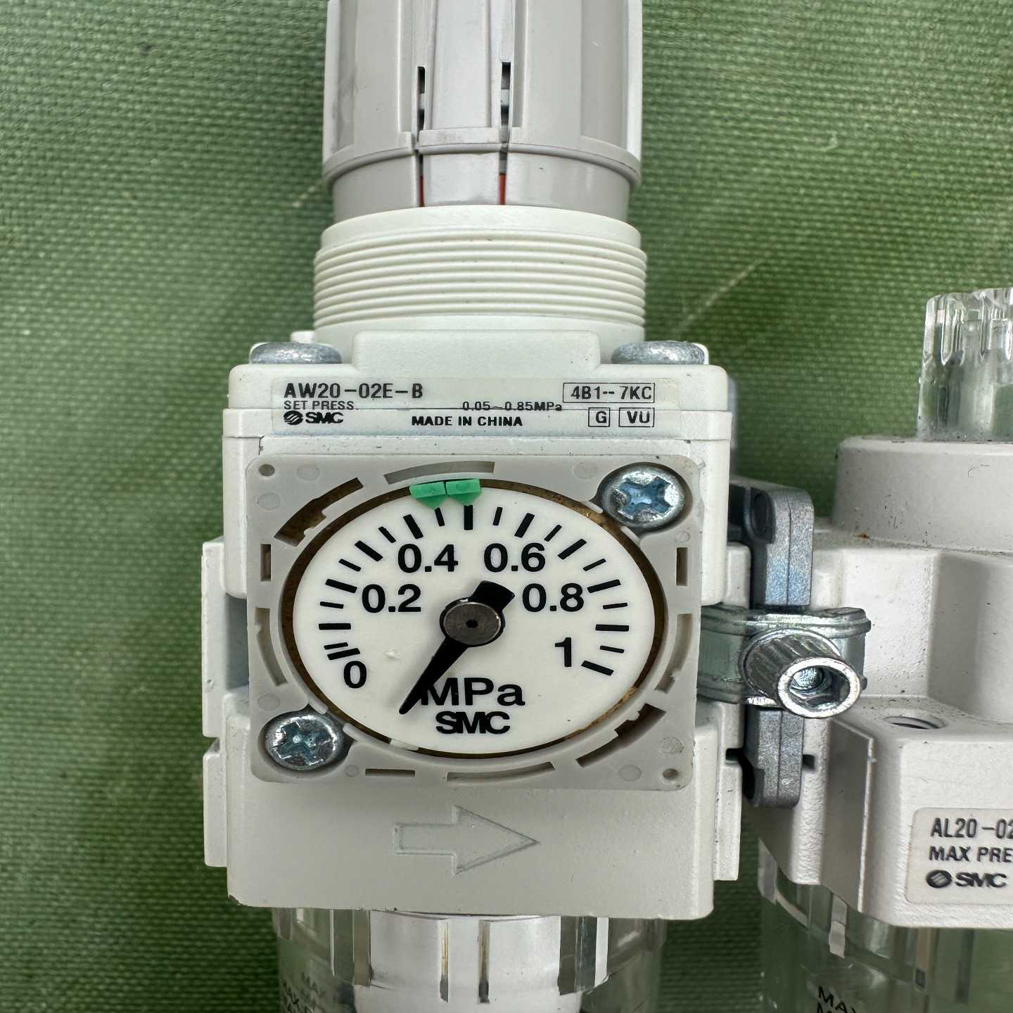 SMC气动三联件AW20-02E-B，带压力表，成色如图，功-询价客服