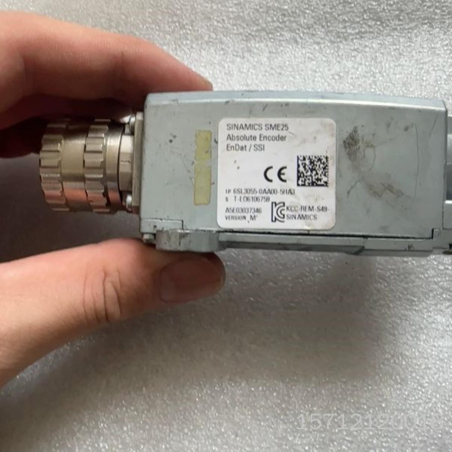 售前询价议价 6SL3055-0AA00-5HA3成色如图