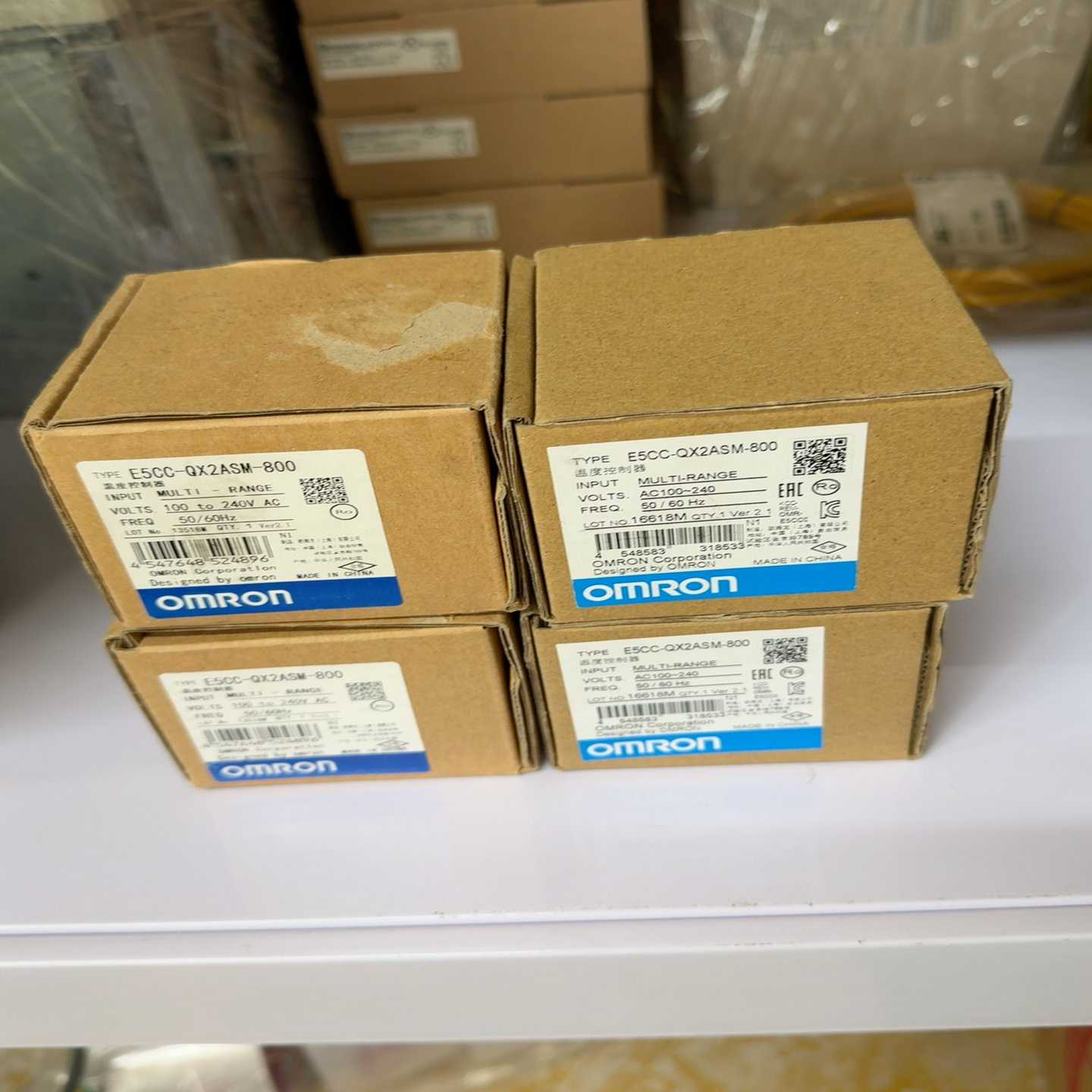 议价全新OMRON欧姆龙温度控制器，E5CC-QX2AS